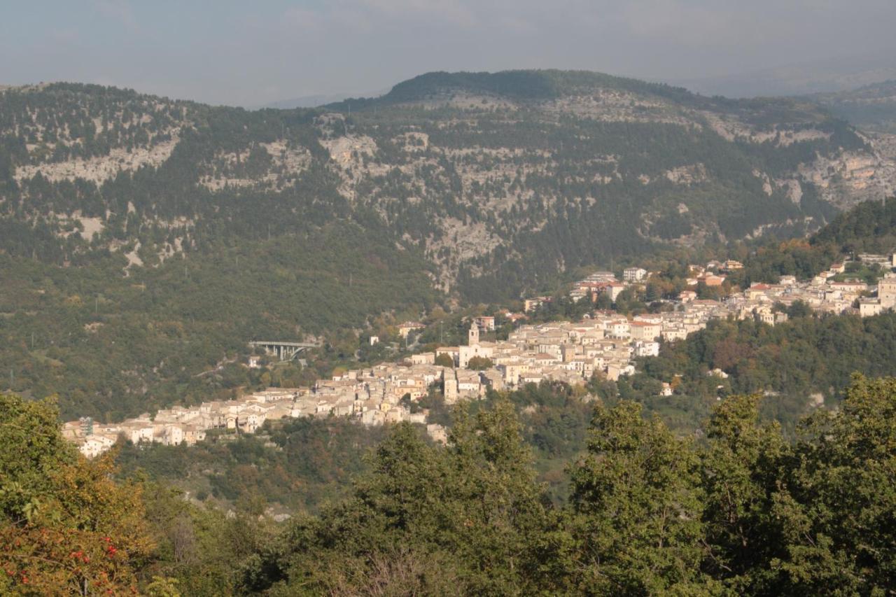 Locanda Del Barone Caramanico Terme Ruang foto