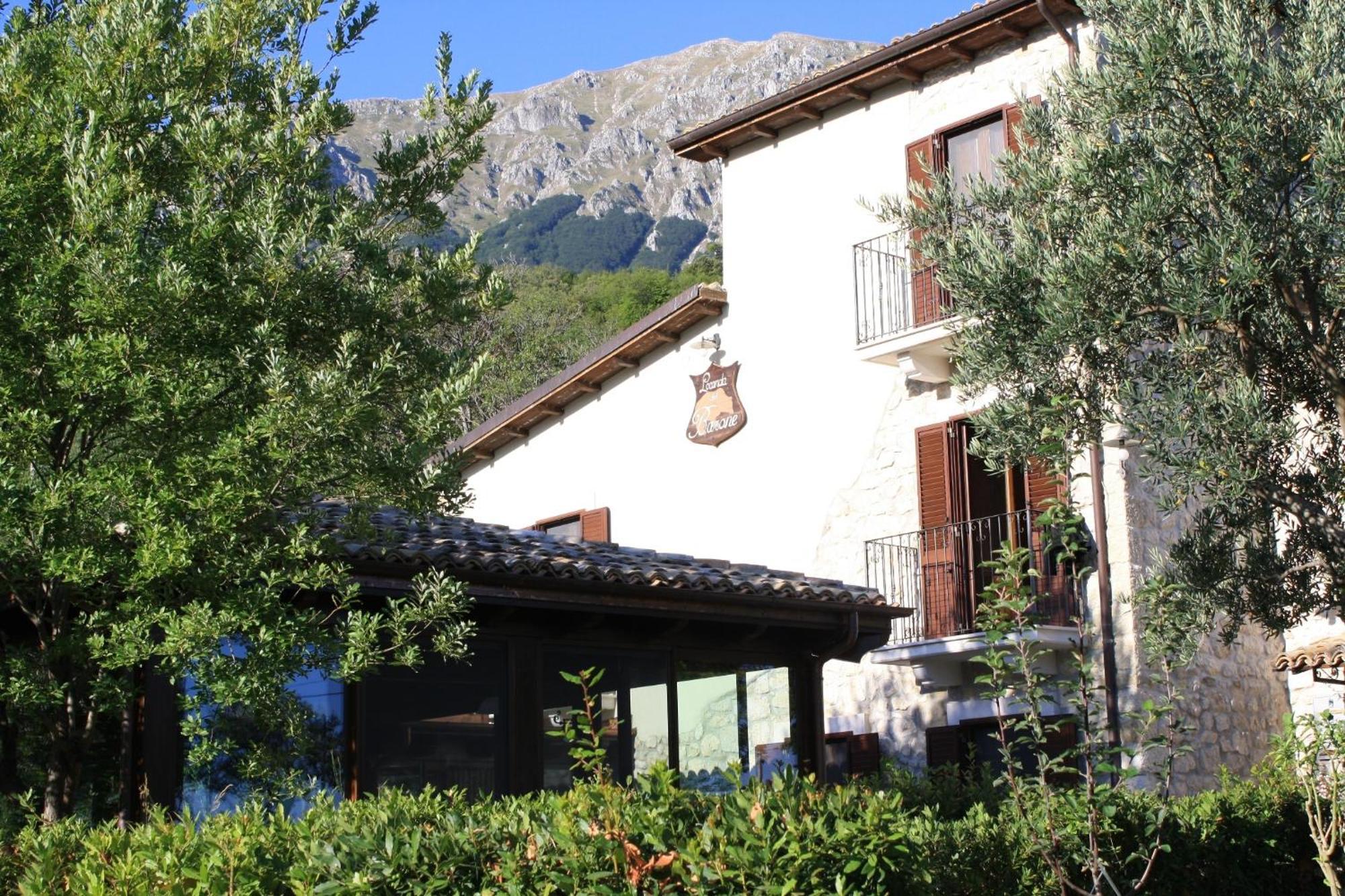 Locanda Del Barone Caramanico Terme Bagian luar foto