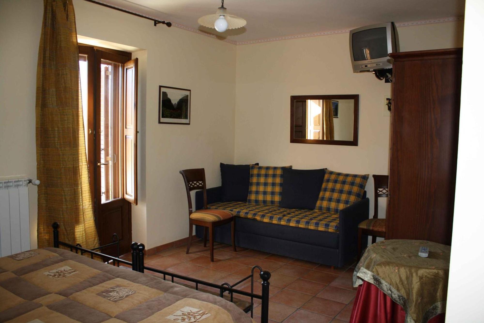 Locanda Del Barone Caramanico Terme Bagian luar foto