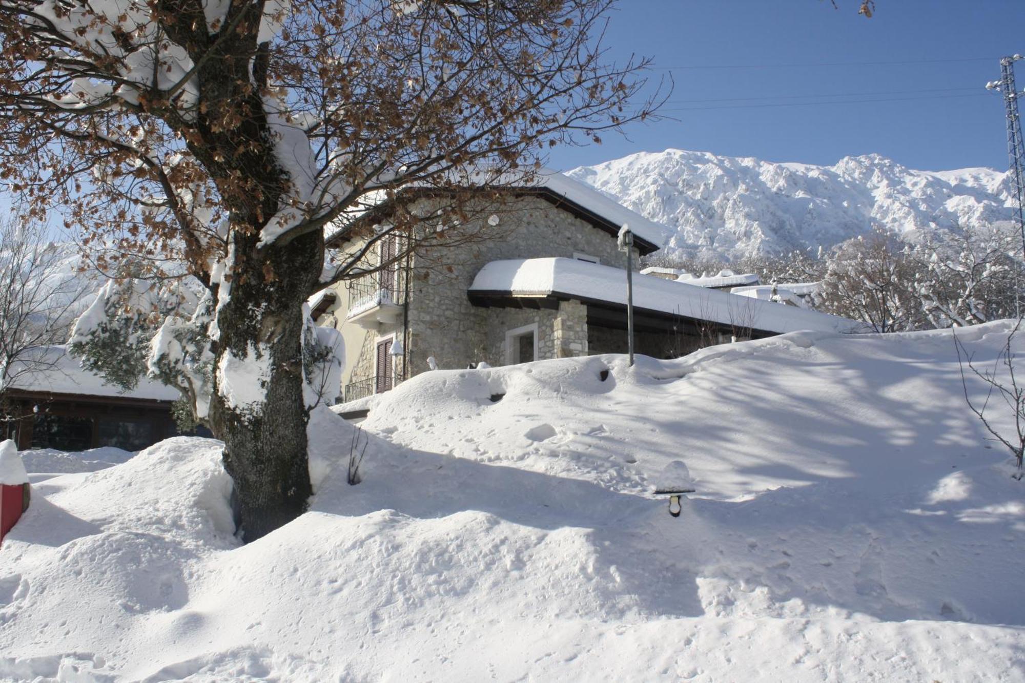Locanda Del Barone Caramanico Terme Bagian luar foto